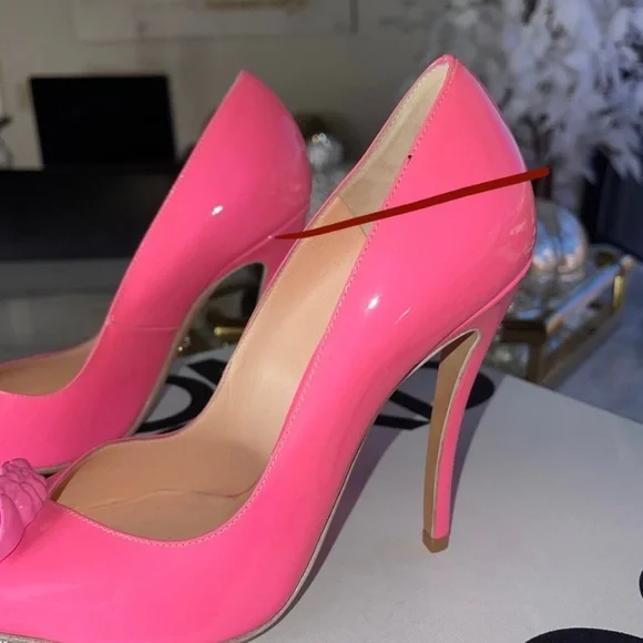 New Versace Pink Palazzo Medusa Patent Leather Pointed Toe Pump in Pink - Picture 15 of 17